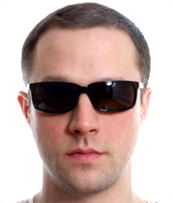 Gucci GG 1587 sunglasses