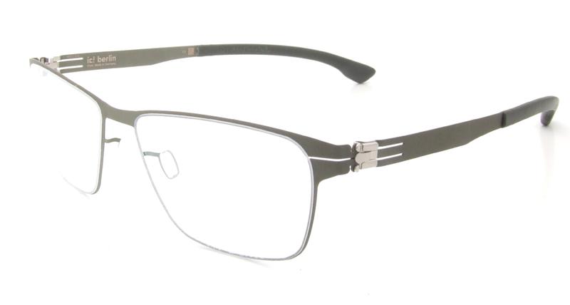 IC Berlin Henning O glasses